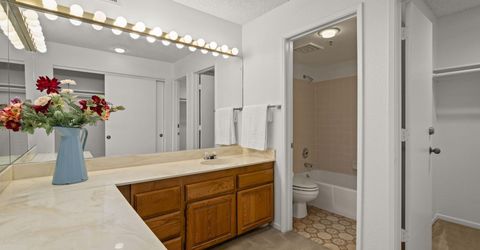 3095 Lakeside Drive, Unit 213, Reno, NV 89509 Photo
