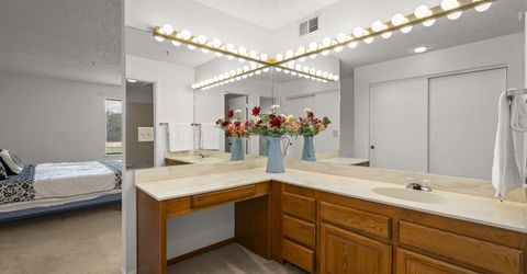 3095 Lakeside Drive, Unit 213, Reno, NV 89509 Photo