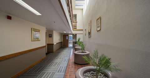 3095 Lakeside Drive, Unit 213, Reno, NV 89509 Photo