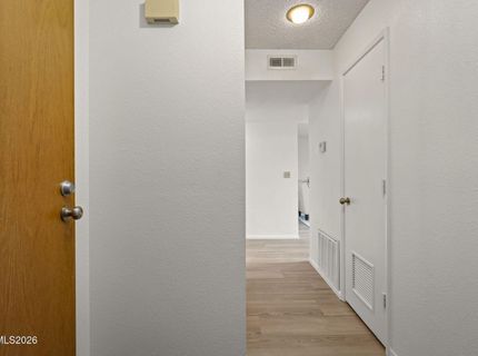 3095 Lakeside Drive, Unit 213, Reno, NV 89509 Photo