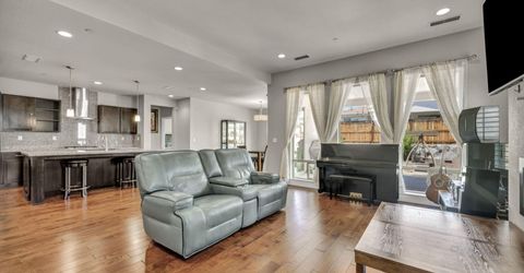 4747 Chromium Way, Sparks, NV 89436 Photo
