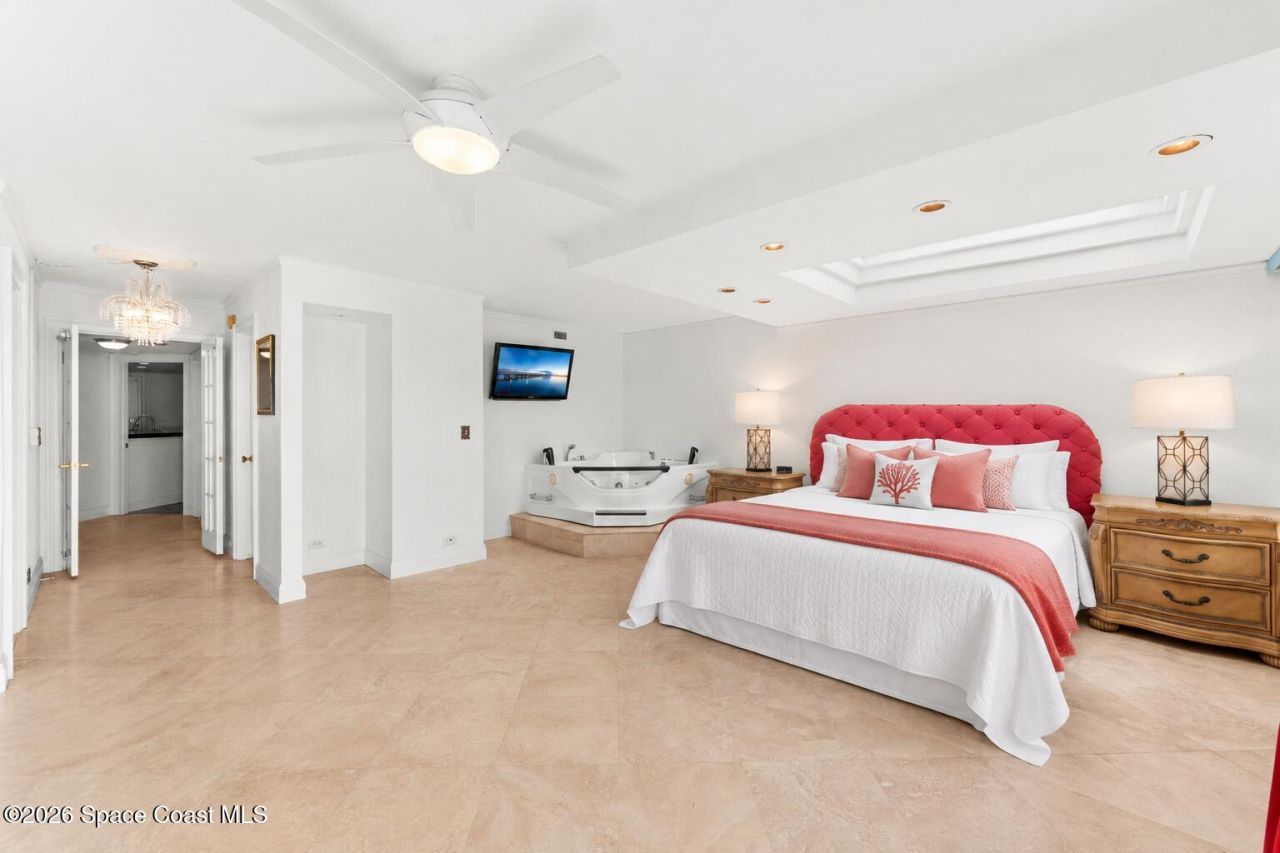 85 S Atlantic Avenue, Unit 504, Cocoa Beach, FL 32931 Photo
