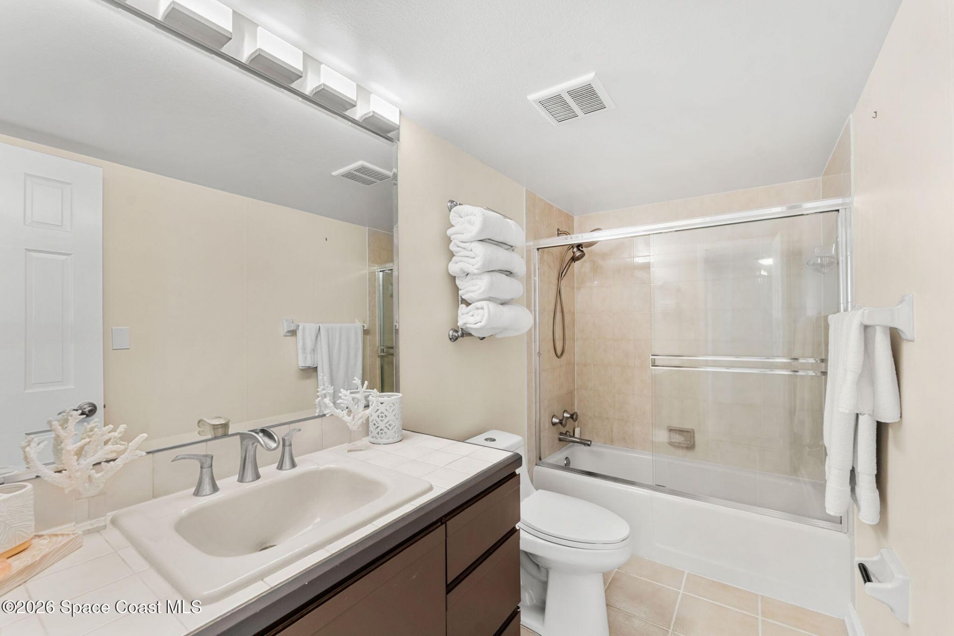 85 S Atlantic Avenue, Unit 504, Cocoa Beach, FL 32931 Photo