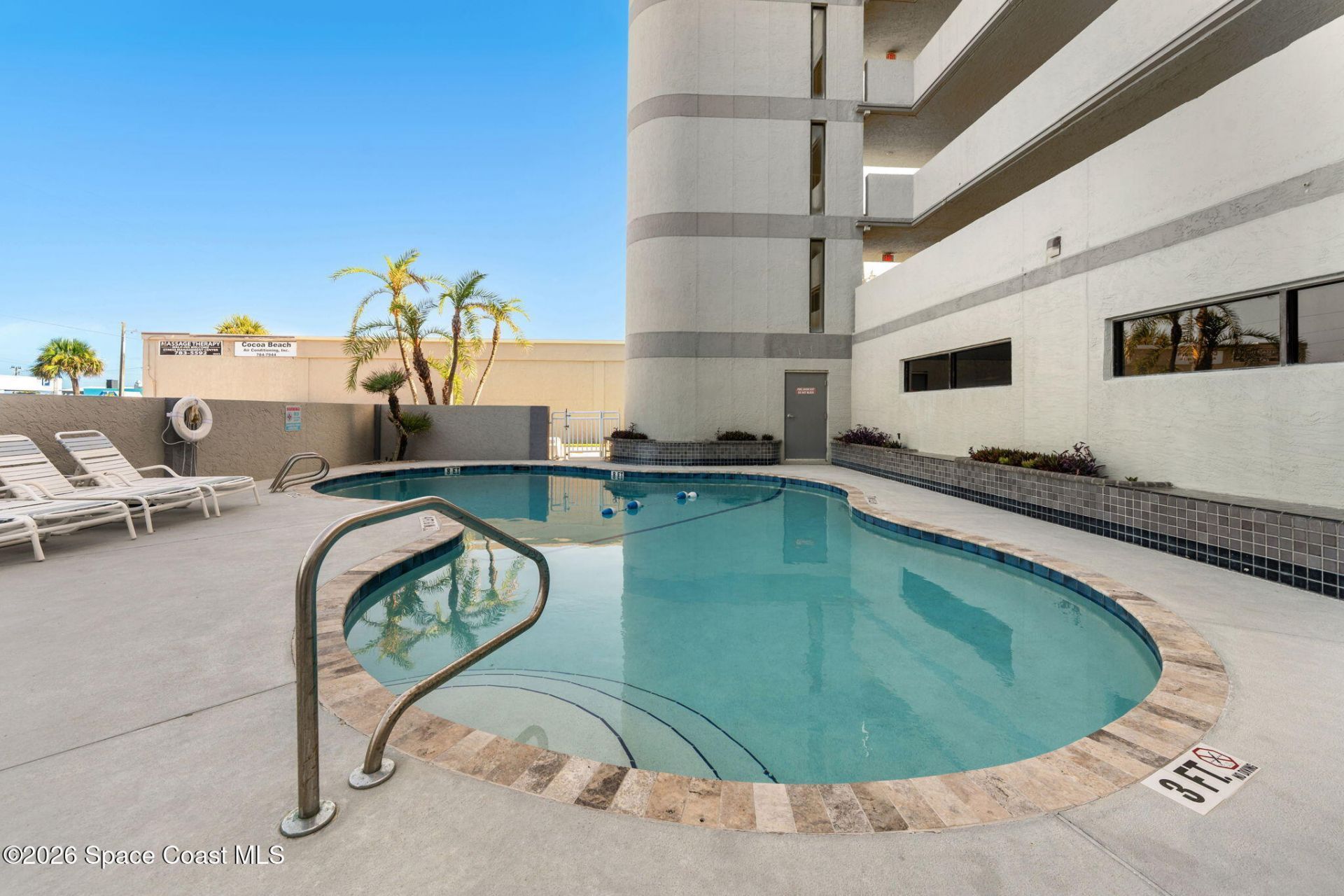 85 S Atlantic Avenue, Unit 504, Cocoa Beach, FL 32931 Photo