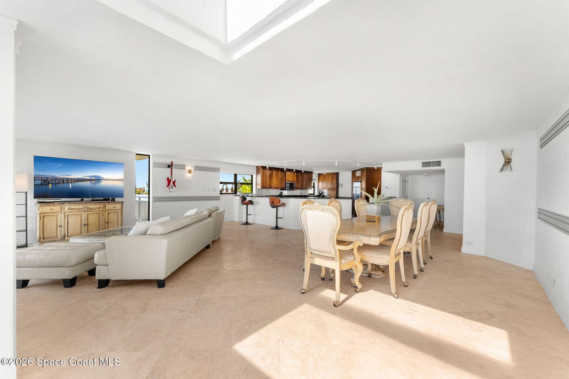 85 S Atlantic Avenue, Unit 504, Cocoa Beach, FL 32931 Photo