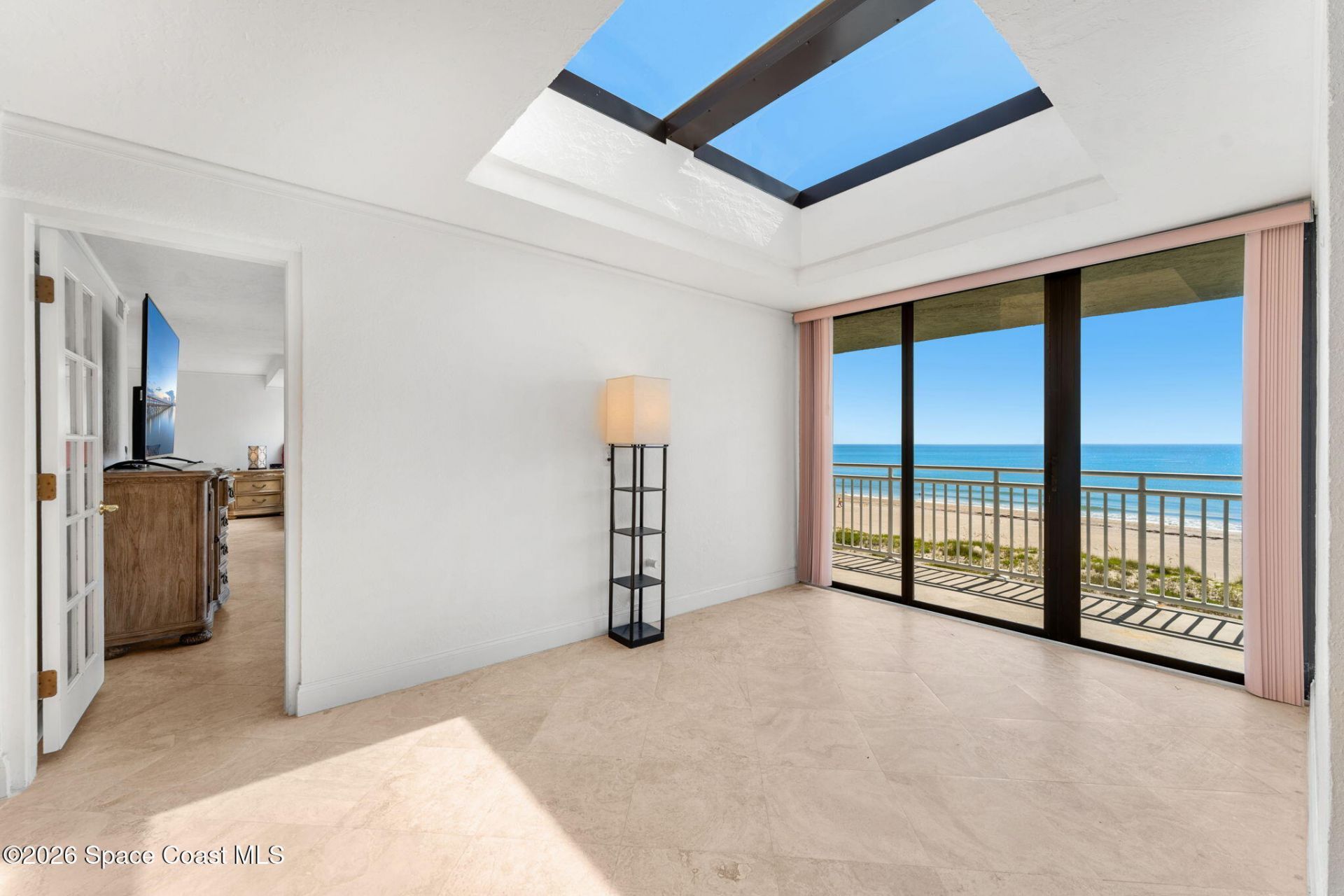85 S Atlantic Avenue, Unit 504, Cocoa Beach, FL 32931 Photo