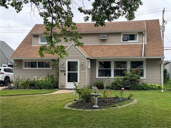 143 E Monmouth Avenue , Tonawanda, NY 14150