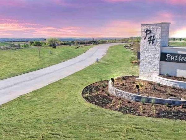 3293 Rio Grande Circle , Cresson, TX 76035