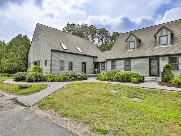 26 Montrose Drive, Unit 26, Stratham, NH 03885