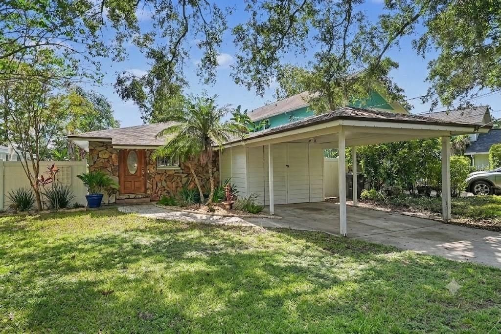 12320 Woodleigh Avenue, Tampa, FL 33612 Main Photo