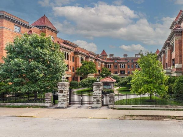 2356 Park Avenue, Unit 104, Cincinnati, OH 45206