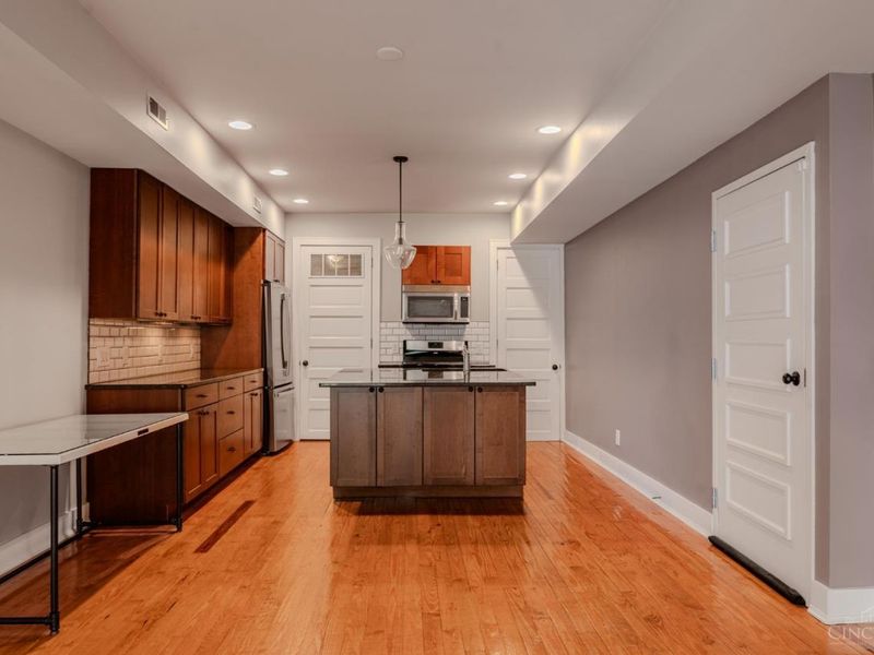 2356 Park Avenue, Unit 104, Cincinnati, OH 45206 Photo 11
