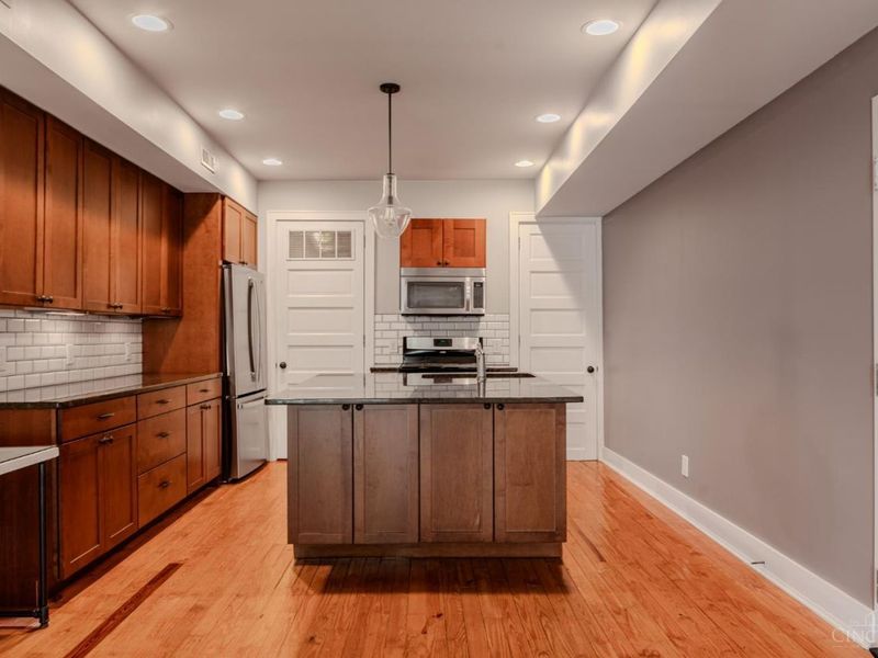 2356 Park Avenue, Unit 104, Cincinnati, OH 45206 Photo 12