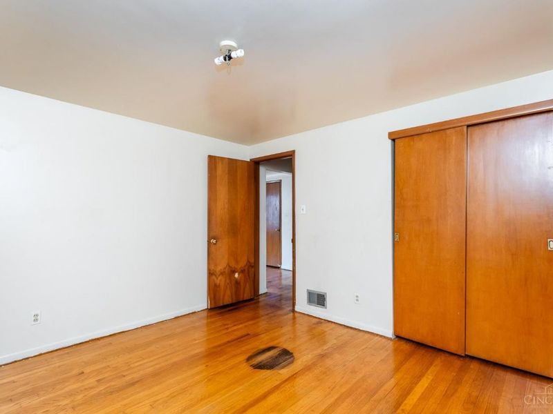 3422 Bassett Road, Cincinnati, OH 45205 Photo 13