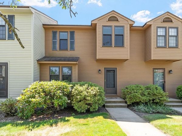 292 Apache Way, Unit 292, Tewksbury, MA 01876