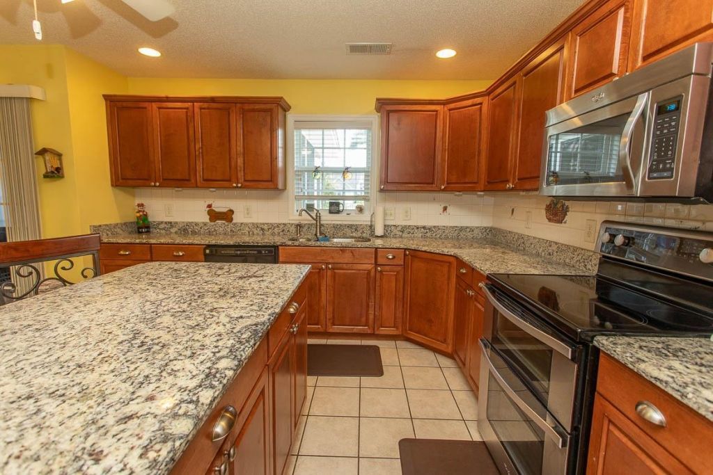 4818 Harvest Dr. Photo 12