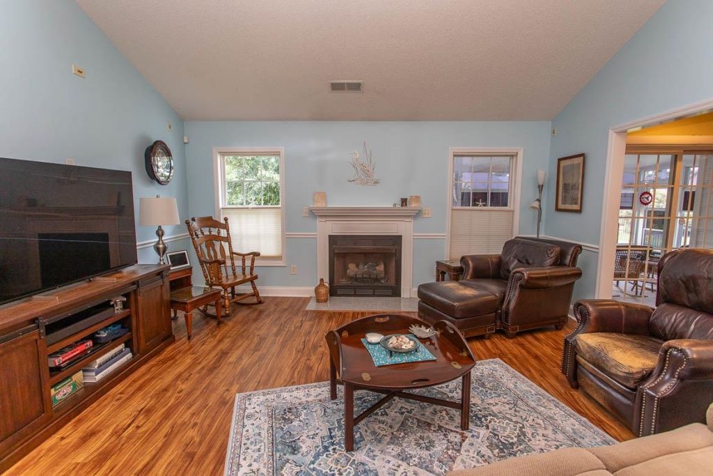 4818 Harvest Dr.  Photo 4