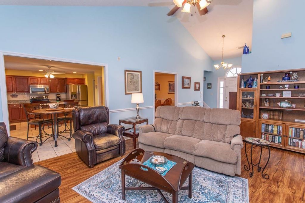4818 Harvest Dr.  Photo 6