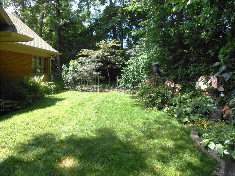 10766 Creek Stone Court, Washington Township, OH 45458 Photo 11