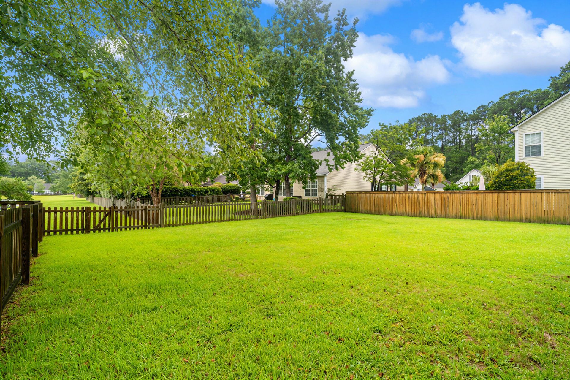 1417 Wellesley Circle Photo 32