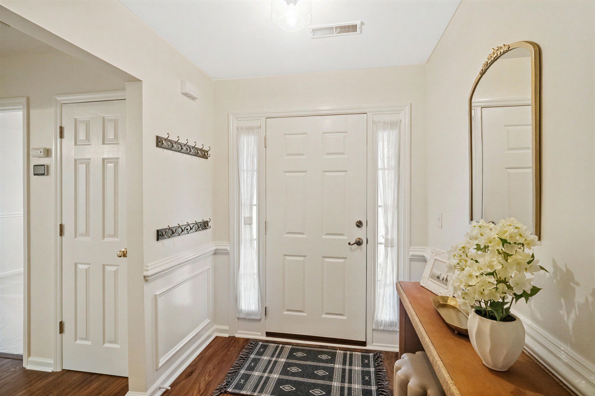 1417 Wellesley Circle Photo 4