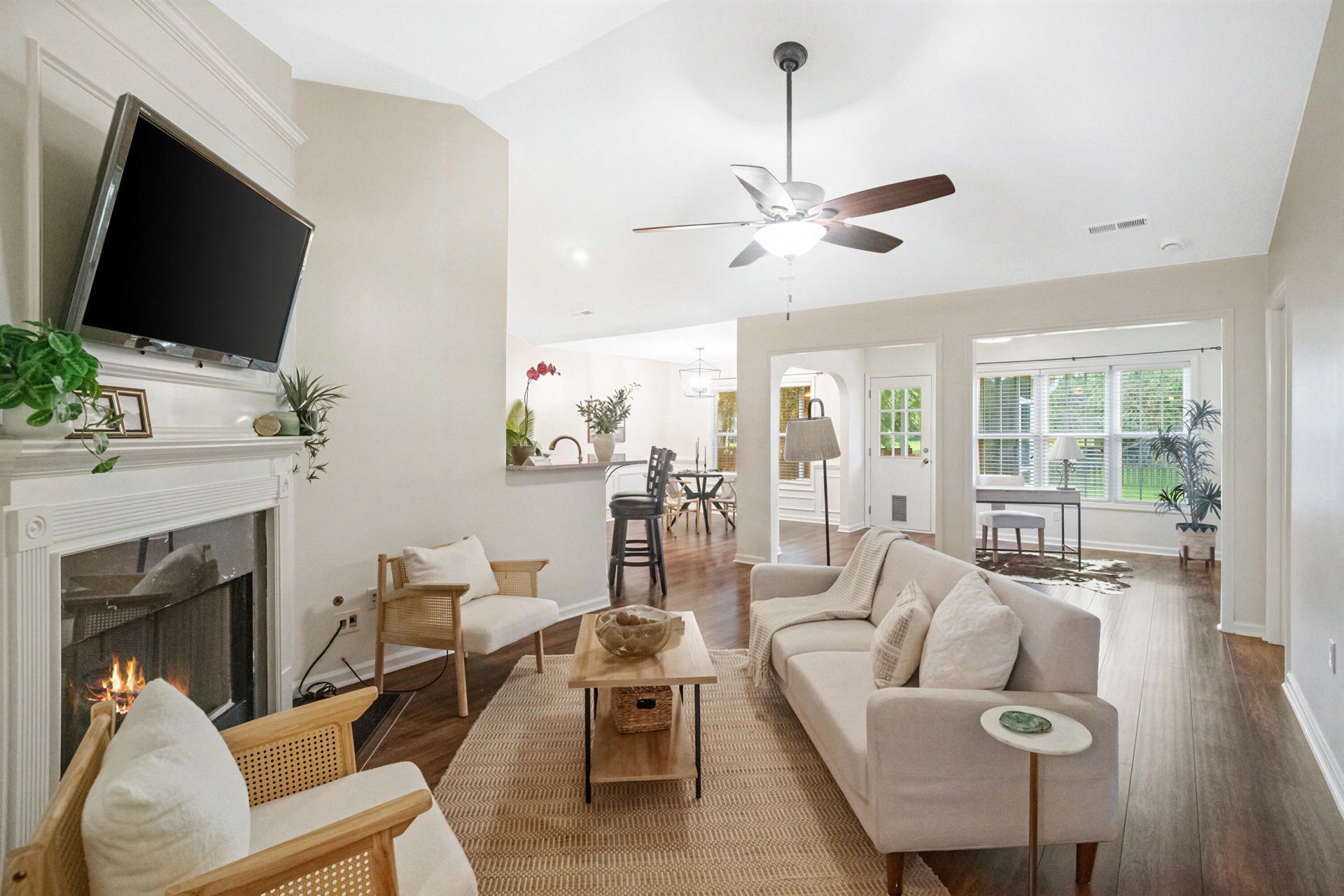 1417 Wellesley Circle Photo 6