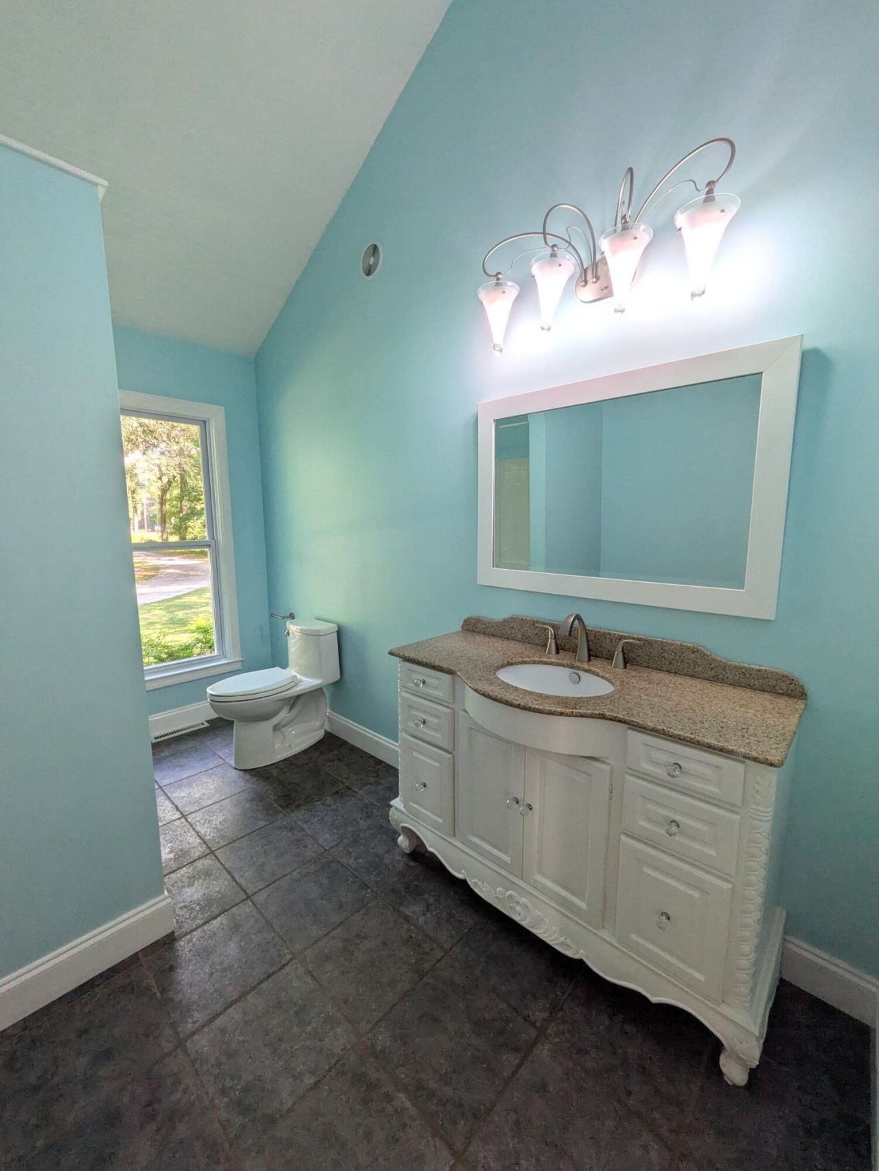 304 Woodland Drive Photo 12