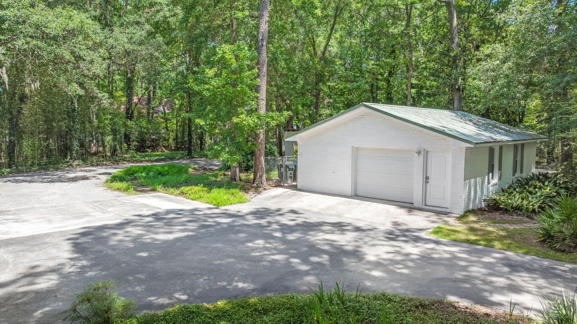 304 Woodland Drive Photo 24