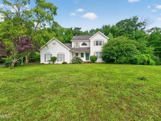 1131 Clute Crest Lane Niskayuna, NY 12309
