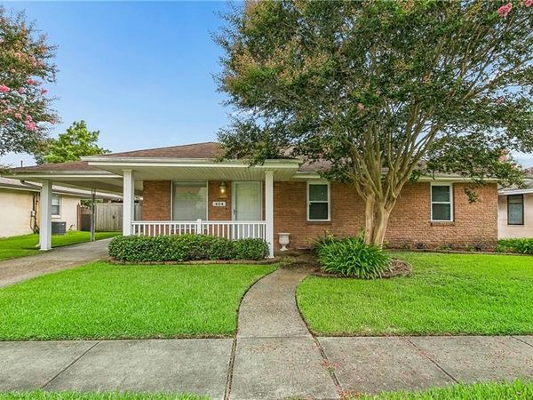 404 W PROSPER Street , Chalmette, LA 70043