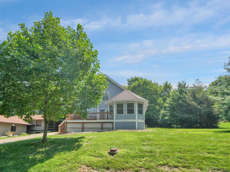 748 King Beach Drive , Howard, OH 43028 Photo 2
