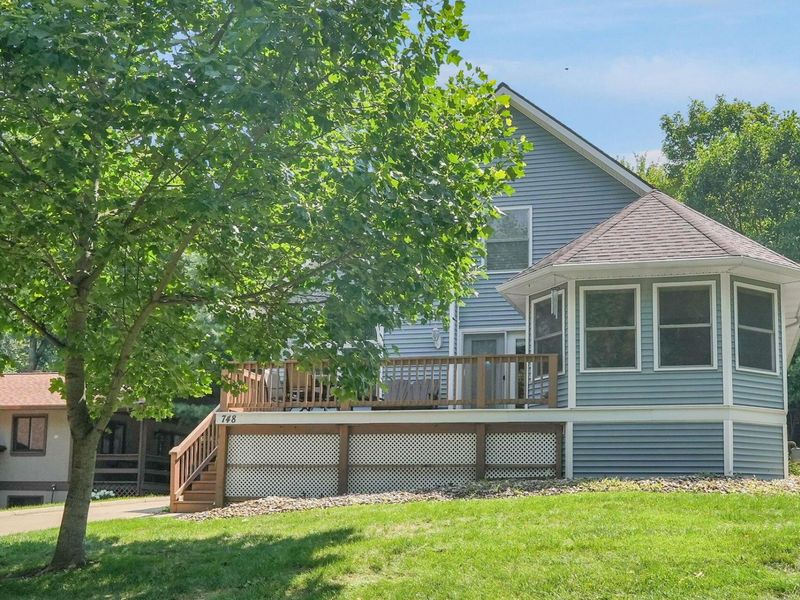 748 King Beach Drive , Howard, OH 43028 Photo 3
