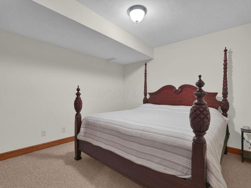 748 King Beach Drive , Howard, OH 43028 Photo 32