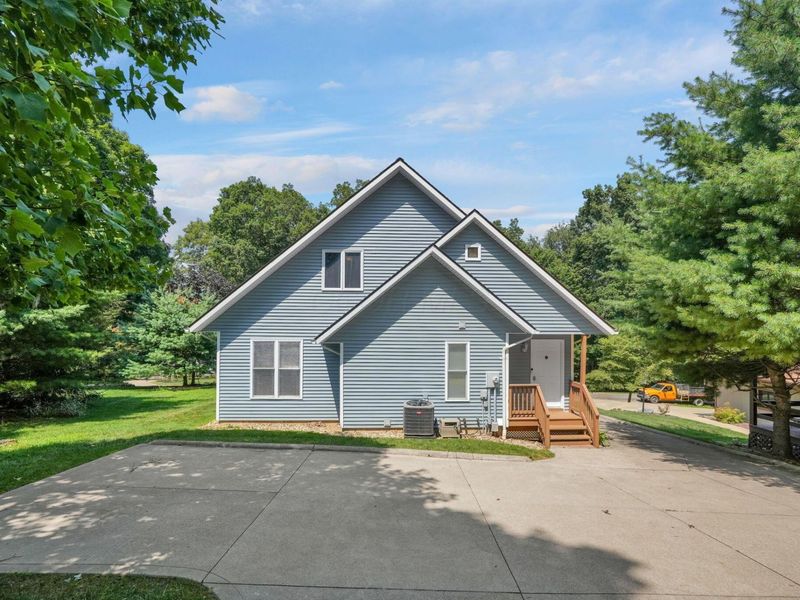 748 King Beach Drive , Howard, OH 43028 Photo 39