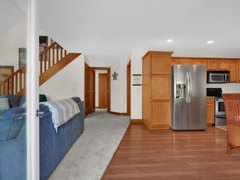 748 King Beach Drive , Howard, OH 43028 Photo 6