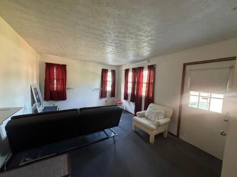 1775 E Cooke Road, Columbus, OH 43224 Photo 6