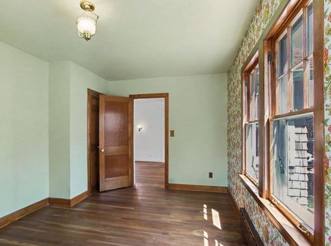 Main Photo