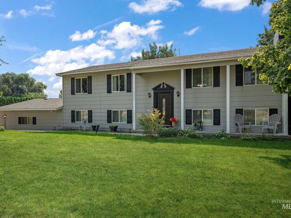 2305 Locust Lane, Nampa, ID 83686