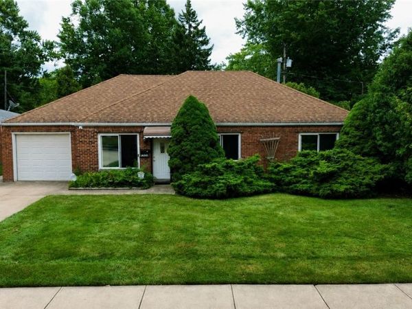 27390 Markbarry Avenue , Euclid, OH 44132