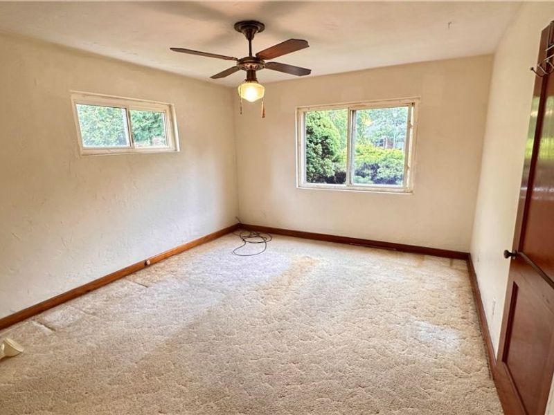27390 Markbarry Avenue, Euclid, OH 44132 Photo 11