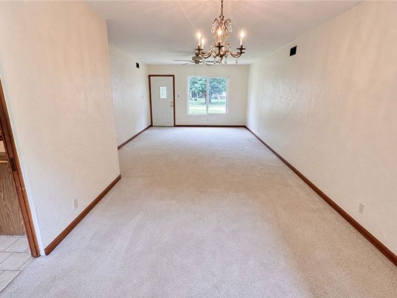 27390 Markbarry Avenue, Euclid, OH 44132 Photo 7
