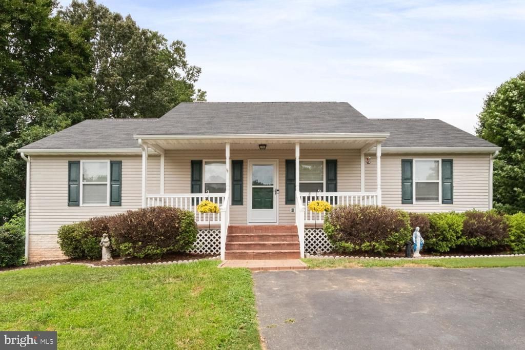 7 Cory Court , Stafford, VA 22554 Main Photo