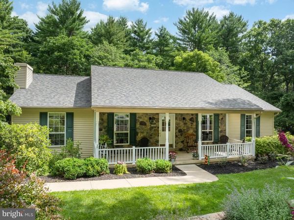 35 COVENTRY LANE , STATE COLLEGE, PA 16803