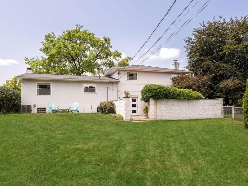 4310 Stinson Drive W, Columbus, OH 43214 Photo 2