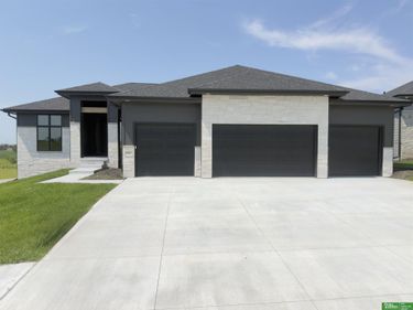 5602 N 198th Street, Elkhorn, NE 68022