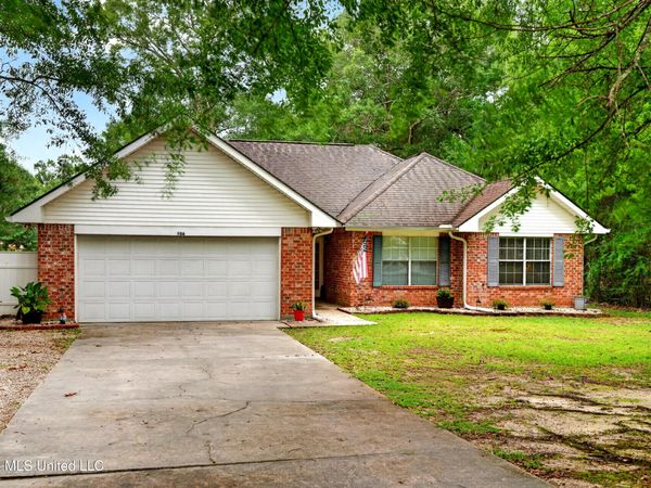 106 Sherwood Drive, Carriere, MS 39426