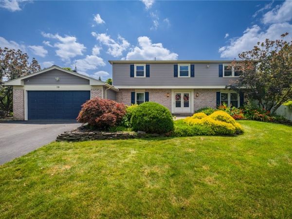 19 Warder Drive , Pittsford, NY 14534