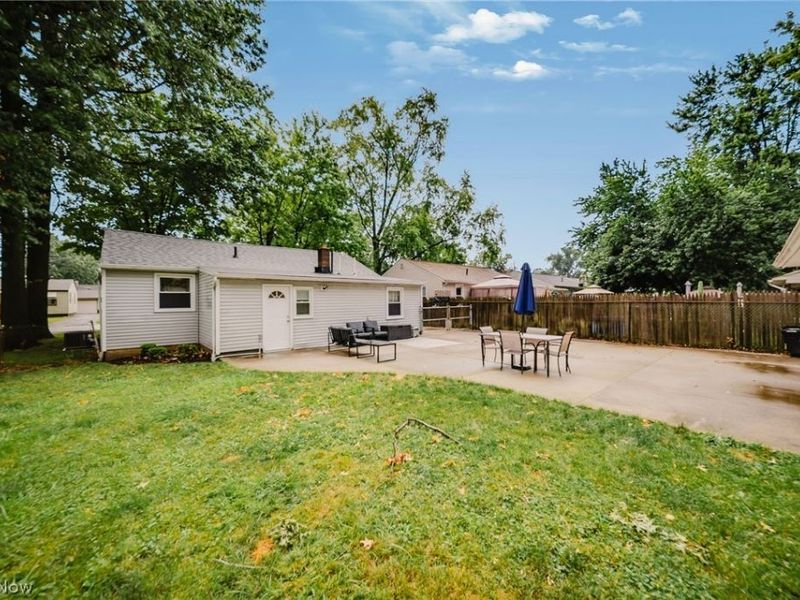 1178 E 360th Street, Eastlake, OH 44095 Photo 3