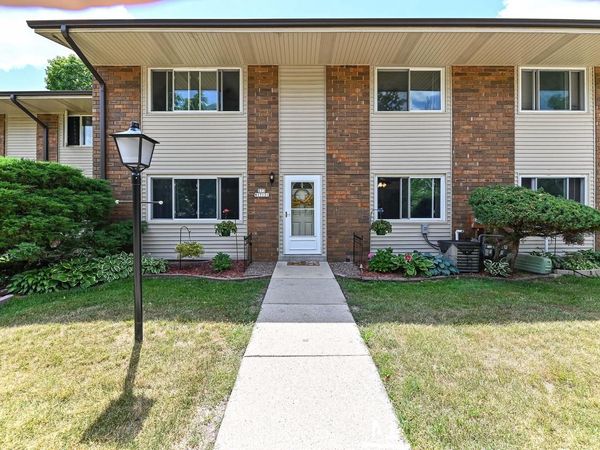 S73W17131 Briargate LANE, Muskego, WI 53150