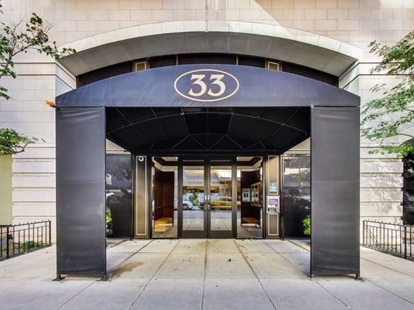33 W Huron Street, Unit 502, Chicago, IL 60654